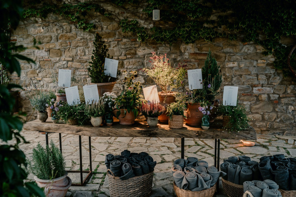 Plants as Wedding Decorations - Natural Tableau de marriage - Dream ON wedding planner & design in Italy
