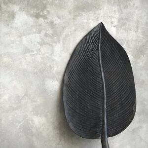 Decorazione PALM LEAF in legno nero antico, design elegante e stilizzato, W50 x D21 x H2,5 cm.